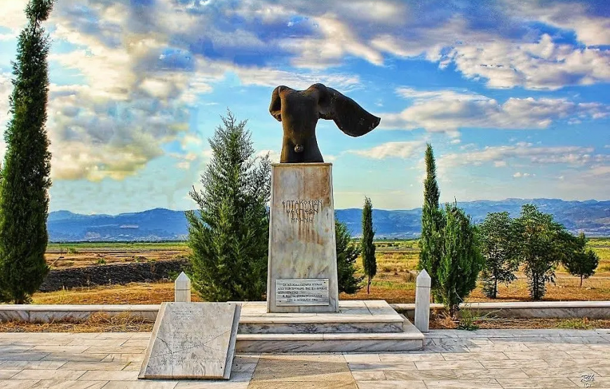 Thermopylae, Thebes and Marathon -The Battlefield Tour- from Athens (Private)